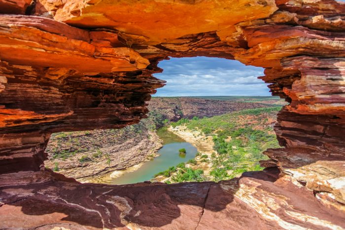 Australia: Becas Para Maestría y Doctorado en Diversos Temas University of Adelaide